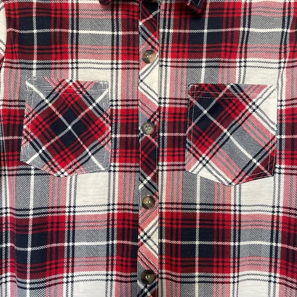 EDEN & OLIVIA BUTTON DOWN RED PLAID FLANNEL SHIRT TOP M LACE UP DETAIL DOWN BACK - Picture 4 of 8